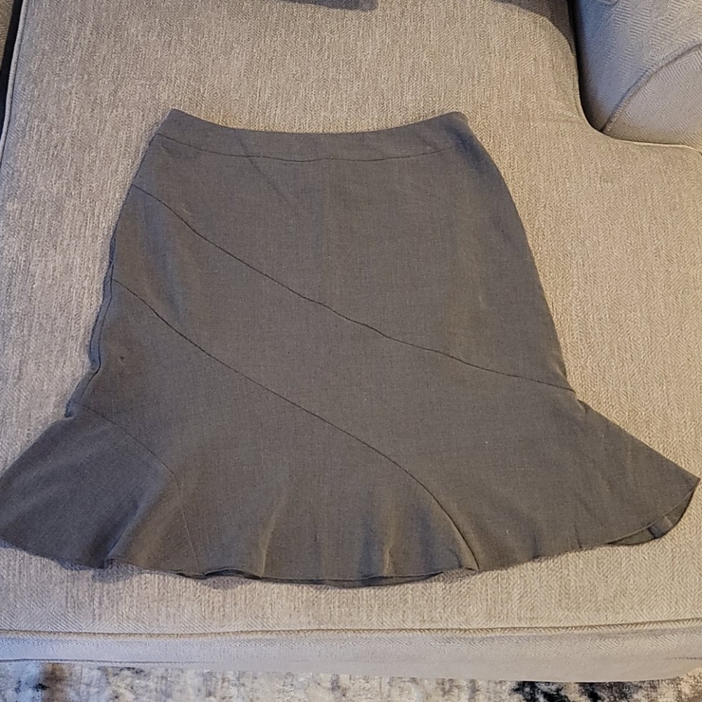 Fashion Bug Medium Heather Gray Flowy Hem Skirt